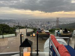 -草山夜未眠景观餐厅