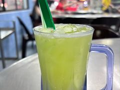 柑橘话梅汁-黄亚华小食店(Jalan Alor)