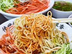 -牛一嘴·兰州牛肉面·大盘鸡(财富中心店)