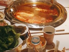 -老房老舍重庆火锅(假日城市店)
