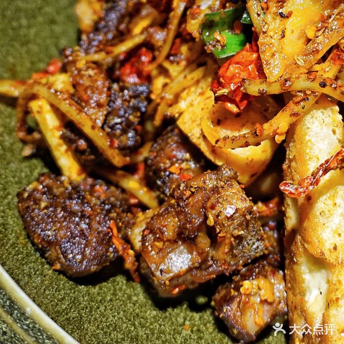 1001餐厅壹仟零壹(海岸城店)孜然羊肉炒馕图片