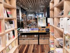 -猫的天空之城概念书店(印象城购物中心店)