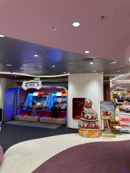 -奈尔宝·国风主题儿童乐园·亲子餐厅(豫园商城店)