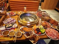 -汉江山料理级自助烤肉黑金冠(周口好吃城店)