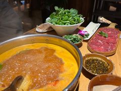 -黔诚多彩火锅(甲秀楼店)