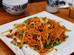 -石磨豆花家常菜·牦牛排土火锅