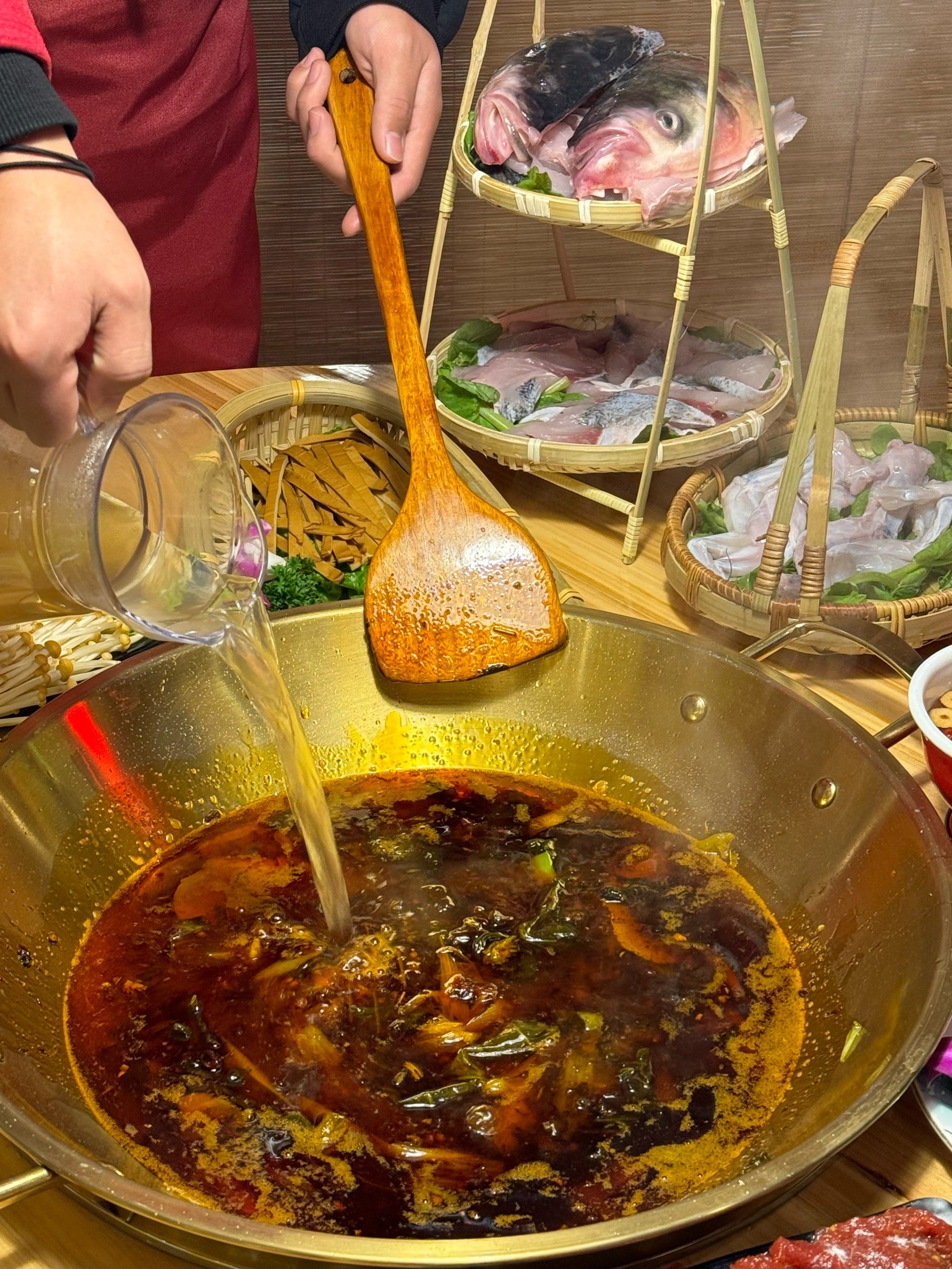 苏州新开的!正宗鱼火锅!