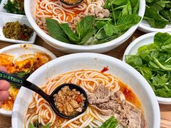 -蒙自源米线大王(花园城商场店)