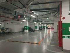 -虹桥天地-停车场