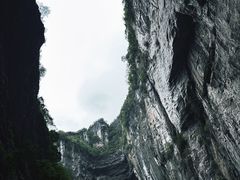 -龙水峡地缝景区