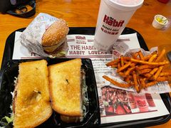 -The Habit Burger Grill 哈比特汉堡(复兴soho店)
