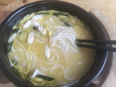 -桥香园过桥米线(国贸店)