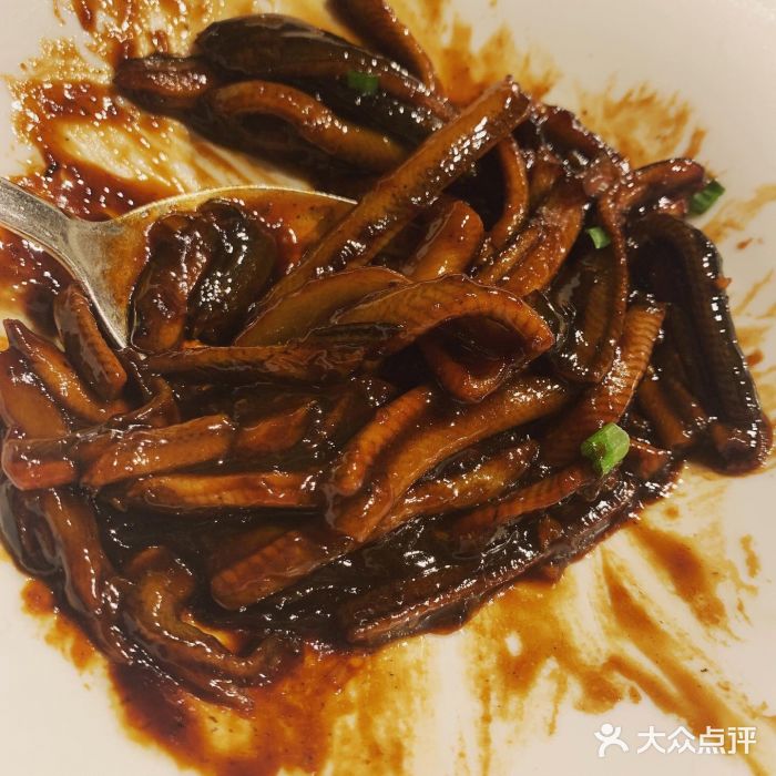 上海和平饭店龙凤厅 Dragon Phoenix本帮鳝丝图片