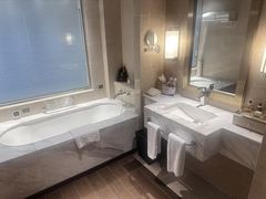 -上海中航虹桥机场泊悦酒店