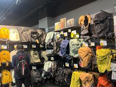 -迪卡侬(西三旗店)