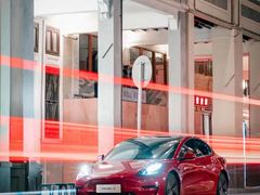 -TESLA 特斯拉(广州天环广场体验店)