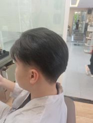 -首脑美发沙龙