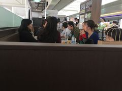 -星巴克(上海虹桥站2A检票口)