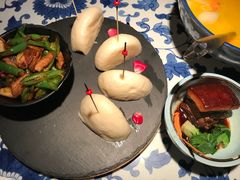 酒酿包小炒肉-桂满陇天书(南京德基旗舰店)
