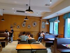 大堂-清真·穆巴拉克西餐厅(回民街店)