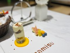 -窗外西餐厅(普罗理想国店)