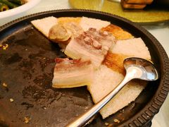 原创腊味煎锅巴-伊村饭店