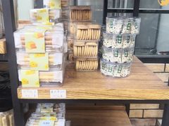 零售区-爱心面包(建设中路店)