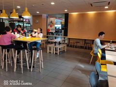 用餐区-麦当劳(石坝服务区店)