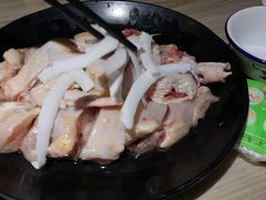 文昌鸡皇椰子鸡-探窝·竹笙椰子鸡(杨箕店)