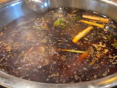 -肖肖酸萝卜鱼火锅(总店)