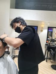 -蓝调造型·烫发·染发