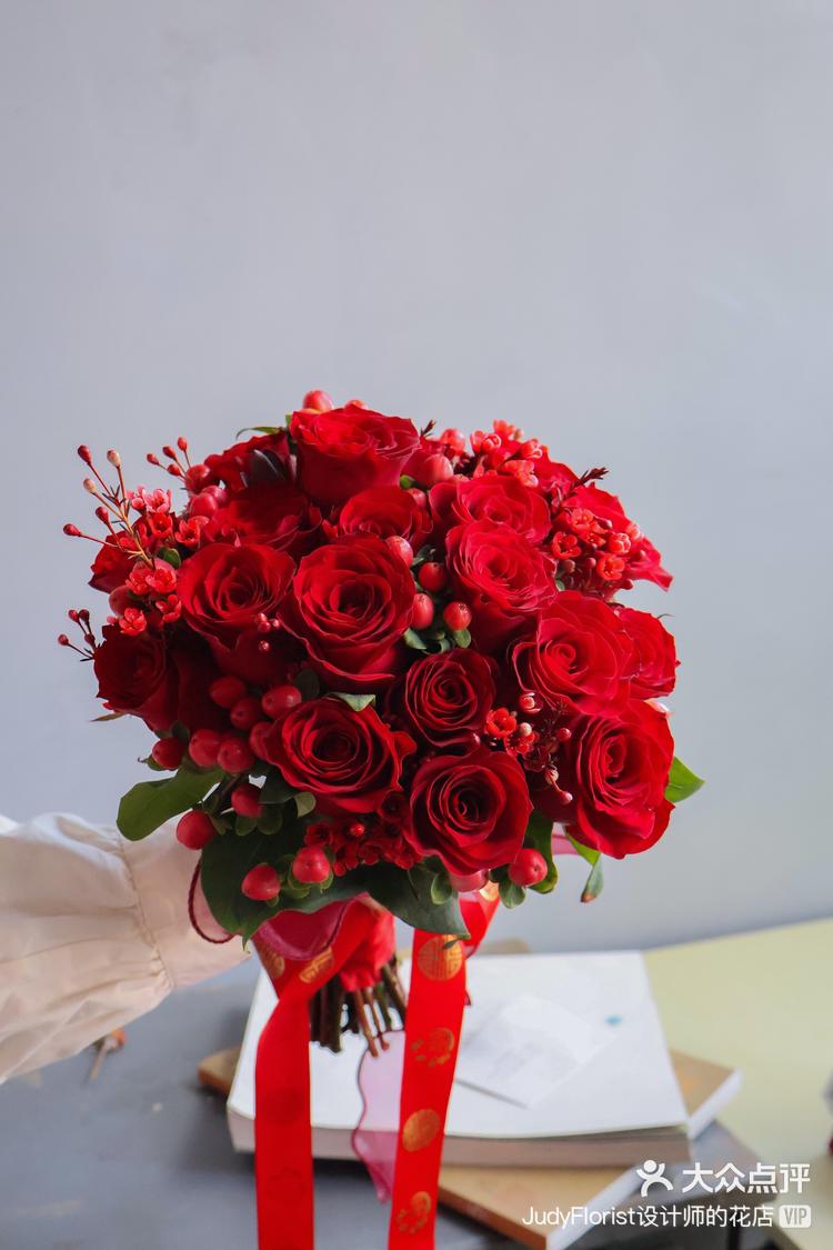 福州花店中式手捧花红色手捧花花妍里花艺