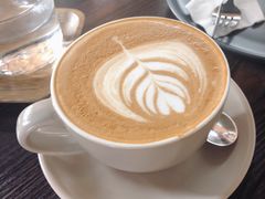 拿铁-LIN COFFEE CO(龙珠达店)