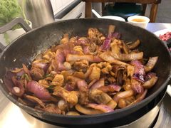 -胡须佬鸡煲四季火锅店(石厦西村直营店)