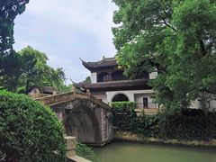 -汇龙潭