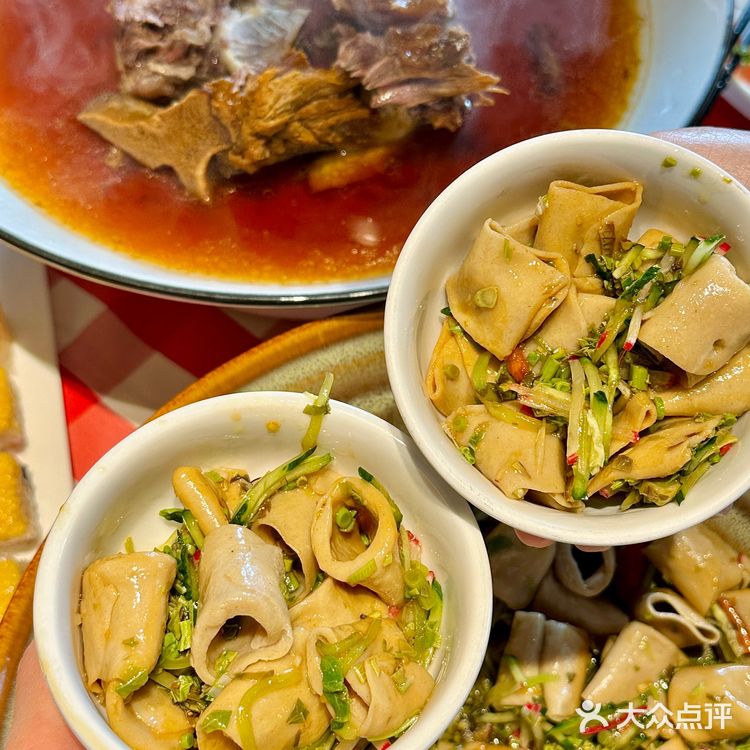 🍜每年春天反复来吃的香椿油泼面！错过等一年！