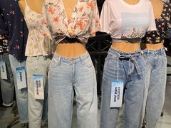-Hollister(希慎广场店)