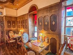 -秘密旅行Bonjour(黑金冠 江南西店)