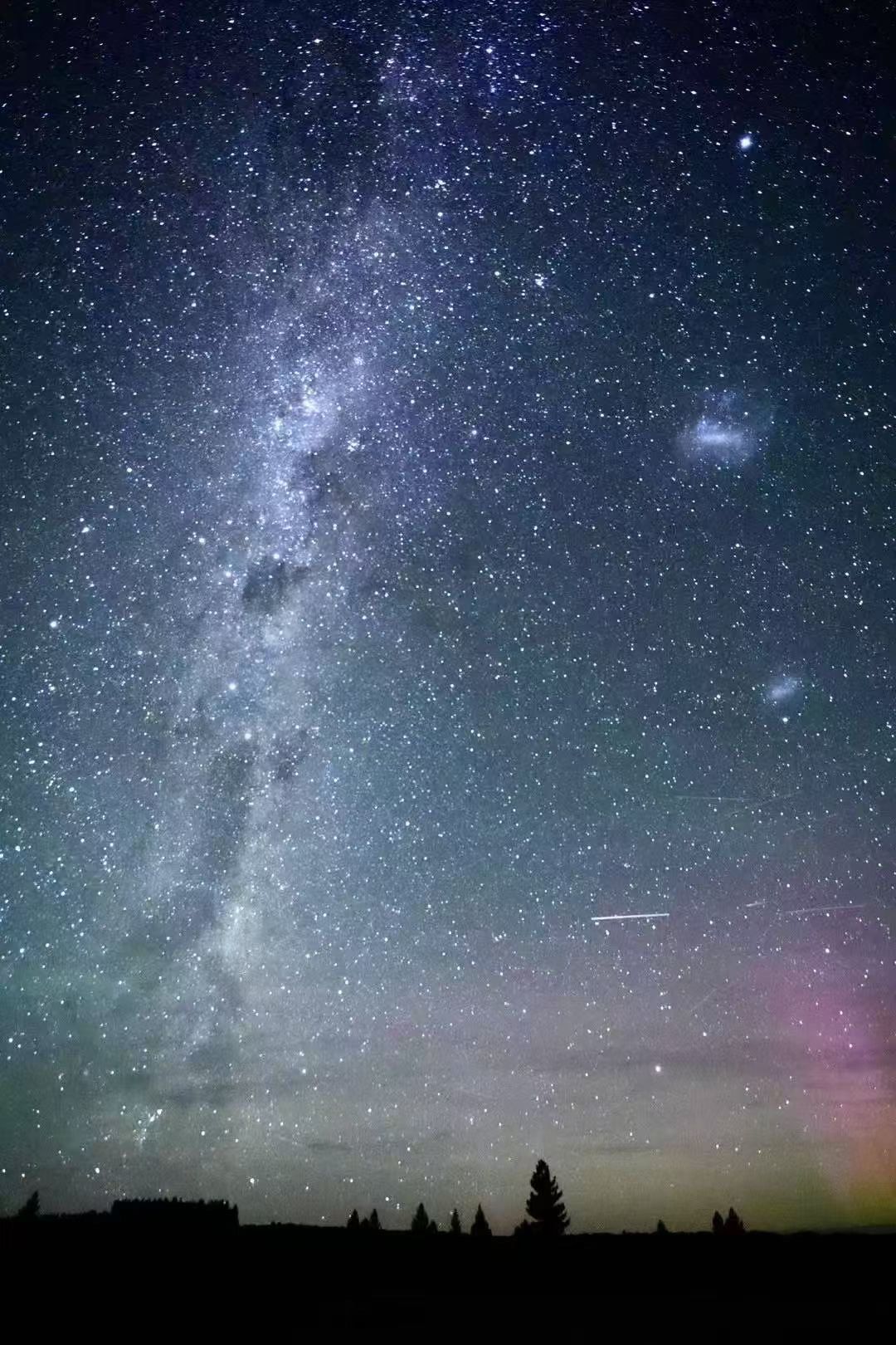 天天领红包
✨远离城市喧嚣,邂逅星空夜景,
🌠有没有想过