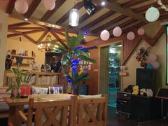 -月亮眼花园餐厅书吧酒吧
