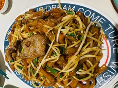 招牌干炒牛河-喜势点·糖沙翁手工茶点·本地人茶居(永庆坊店)