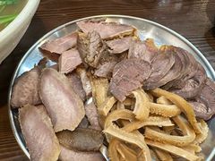 -谢大牛馆·中式卤牛排(老店)