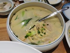 -严记小天府酸菜鱼(西四路店)