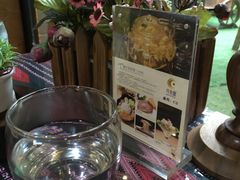 -月亮眼花园餐厅书吧酒吧
