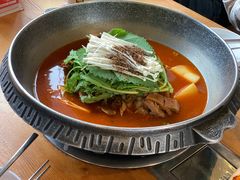 -喇喇排骨火锅·传统韩式脊骨汤(望京西园总店)
