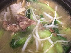 -丽虹云南过桥米线(兴工街店)