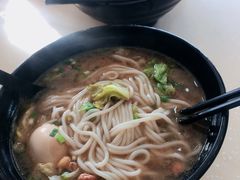 -龙记桂林米粉(财满街店)