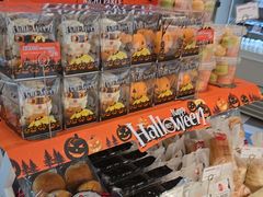 -85度C(生甜甜圈研究工坊·上海平凉店)