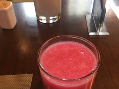 西瓜汁-青岛颐海花园酒店总店·自助餐厅