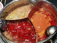 -周师兄大刀腰片火锅(洪崖洞旗舰店)